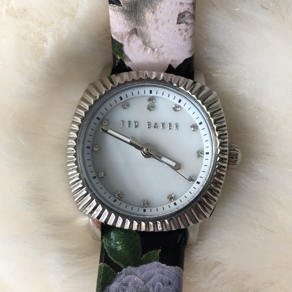 NWT 💙 Ted Baker Mother of Pearl Floral Watch - Picture 2 of 6